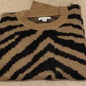 American Eagle Outfitters Tan and Black Animal Crewneck Sweater